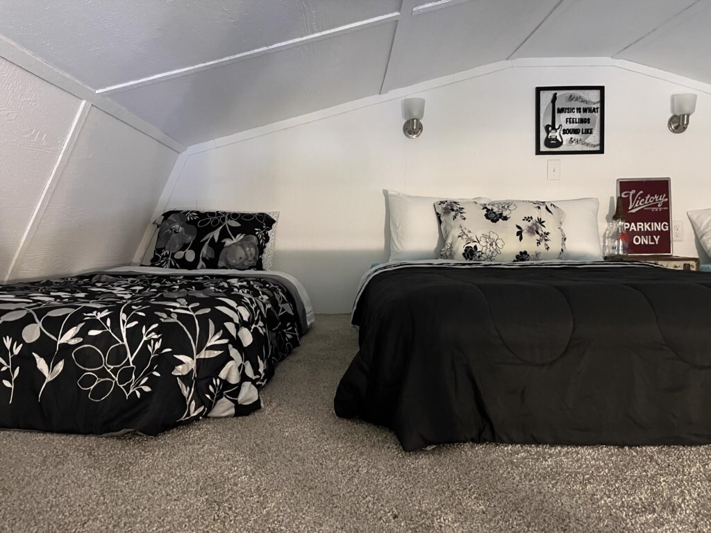 Bedroom 2 image 1